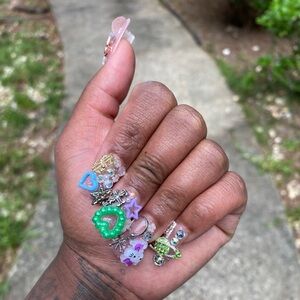 Short Duck Junk Nails